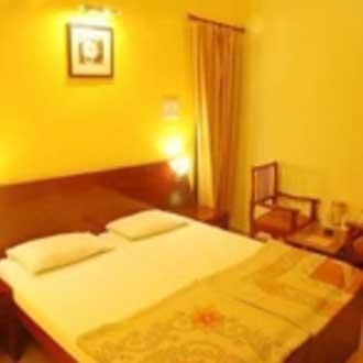 Hotel Surya กวาลิออร์ ภายนอก รูปภาพ