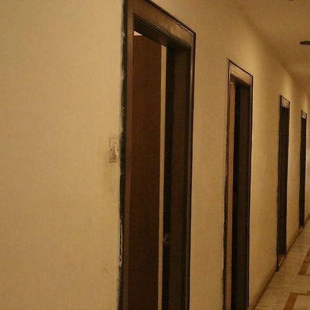 Hotel Surya กวาลิออร์ ภายนอก รูปภาพ